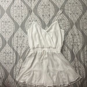 NWT Francesca’s Flowy Romper